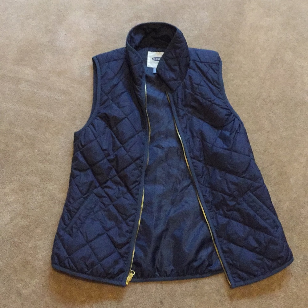 Old Navy quilted vest size XS